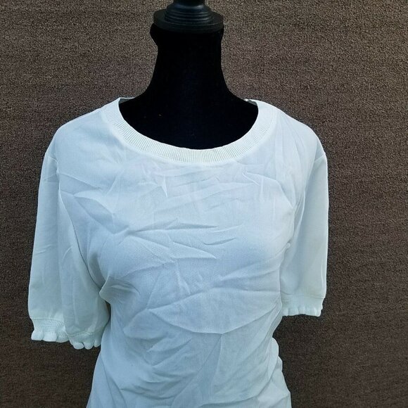 Riley and Rae Short Sleeves See Through Blouse Women's. Size Large. New With Tag - Picture 7 of 12